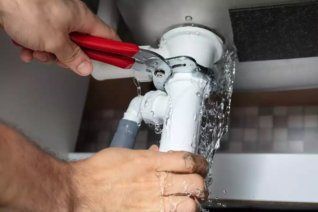 Common Plumbing Emergencies and How to Handle Them